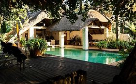 Hakunamatata Country Estate
